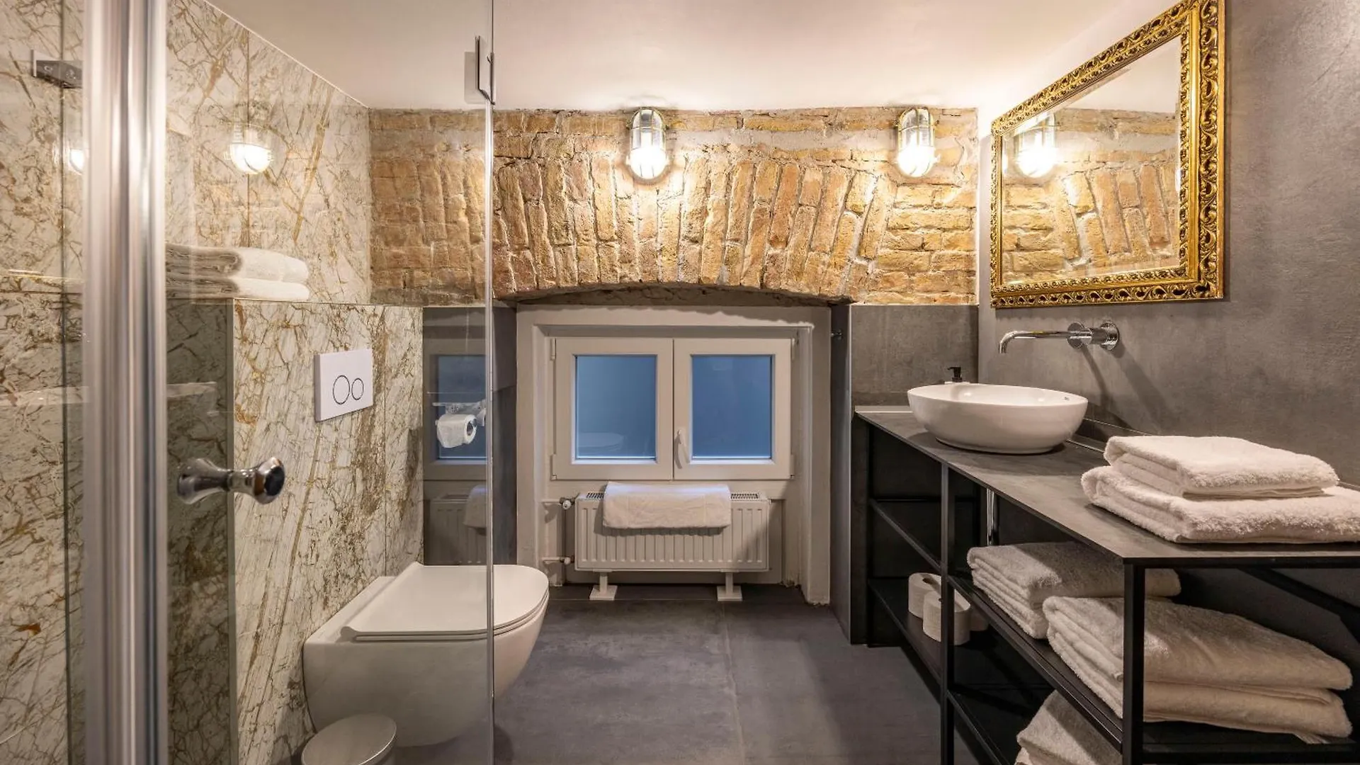 The Address Loft - Joy Apartment Budapest 0*,  Hungary